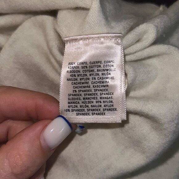 ✨Anthropologie Sparrow Cream Dotlace Pullover✨ - Picture 5 of 8